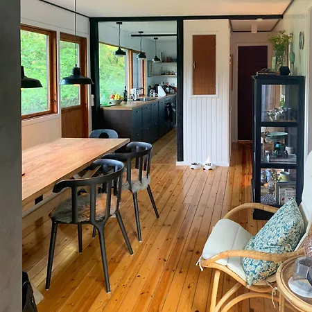 Σπίτι διακοπών Retro Woodland With Modern Twist Amidst Trees Vejby